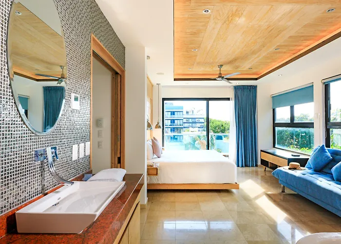 Soul Boutique & (adults Only) 5*